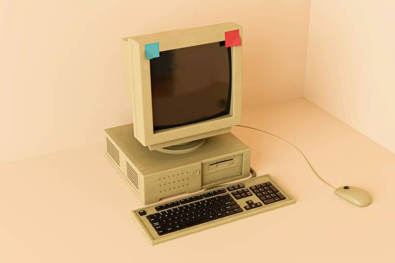The old-school way of choosing the best word process for writers was on an ancient IBM or Apple computer like this one.